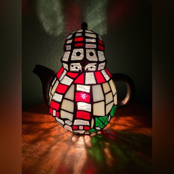 Tiffany Designs Other - Vintage Tiffany Style Stained Glass Snowman Tea Pot Table Lamp Night Light